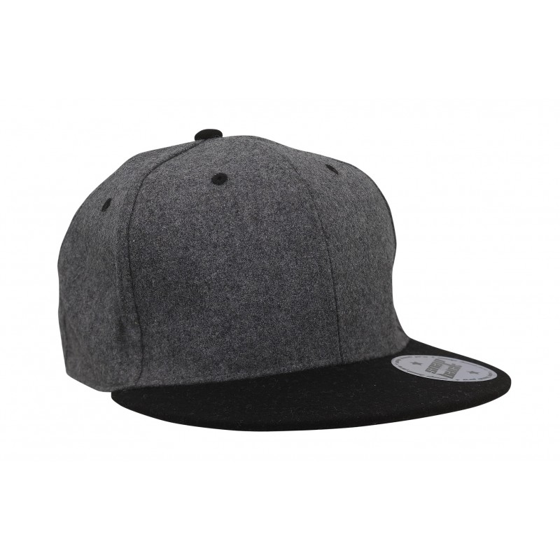 SnapBack cap model 4135 - grey or with a black peak